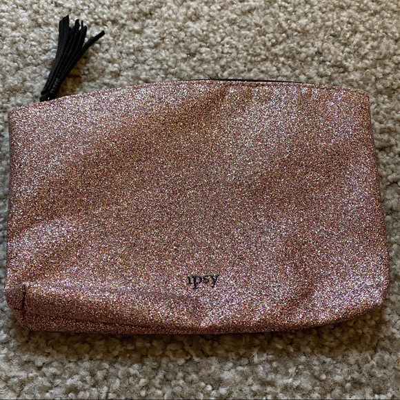Ipsy Bag - Picture 2 of 5